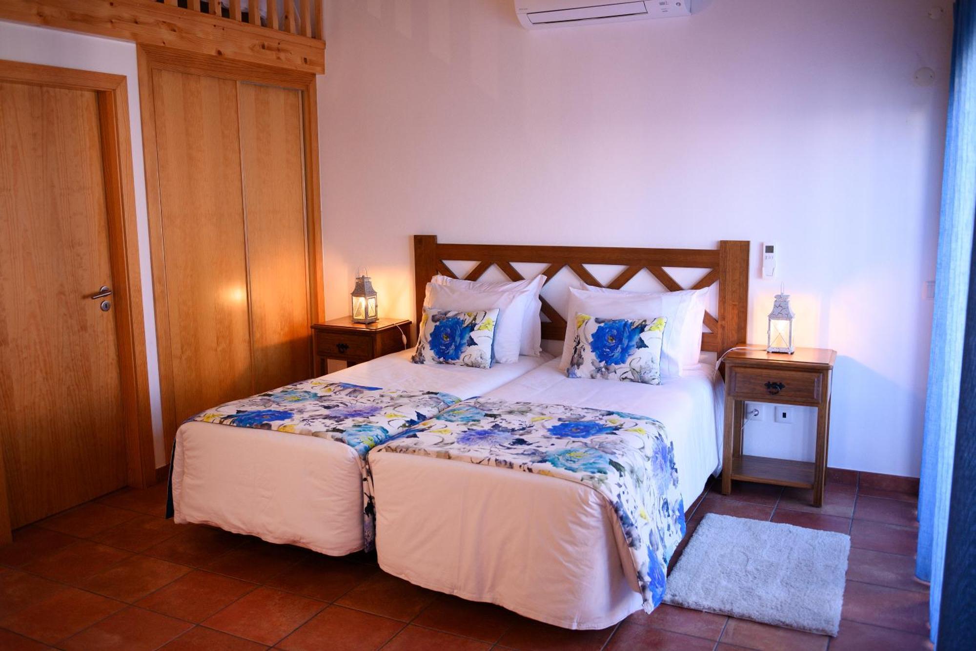 Falesias Da Arrifana Praia da Arrifana Kamer foto